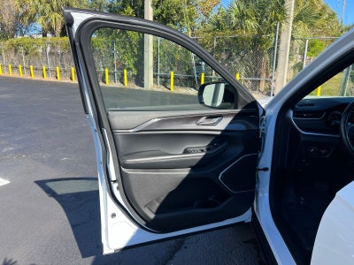 2022 Jeep Grand Cherokee L Altitude