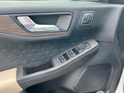 2020 Ford Escape Titanium Hybrid