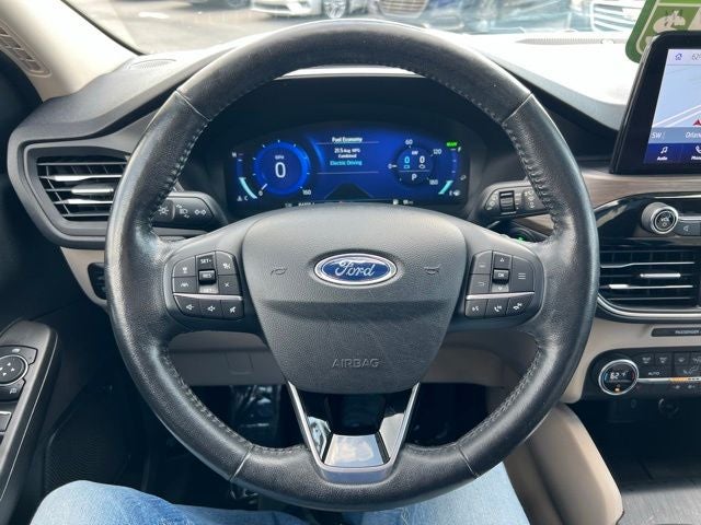 2020 Ford Escape Titanium Hybrid