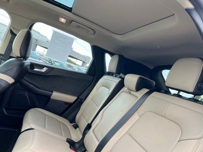 2020 Ford Escape Titanium Hybrid