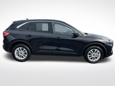 2022 Ford Escape Hybrid SE