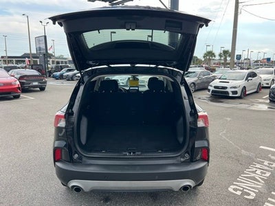 2022 Ford Escape Hybrid SE