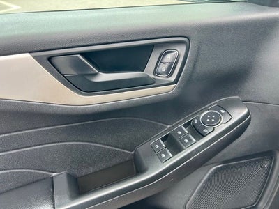 2022 Ford Escape Hybrid SE