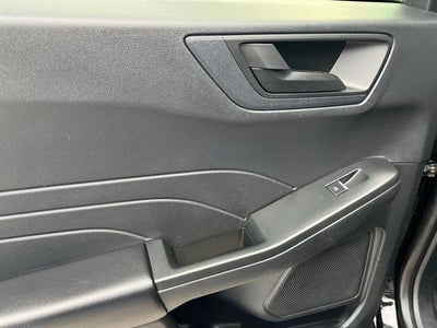 2022 Ford Escape Hybrid SE