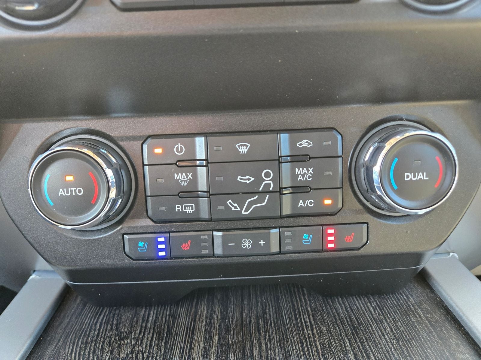 2021 Ford F-250SD Lariat