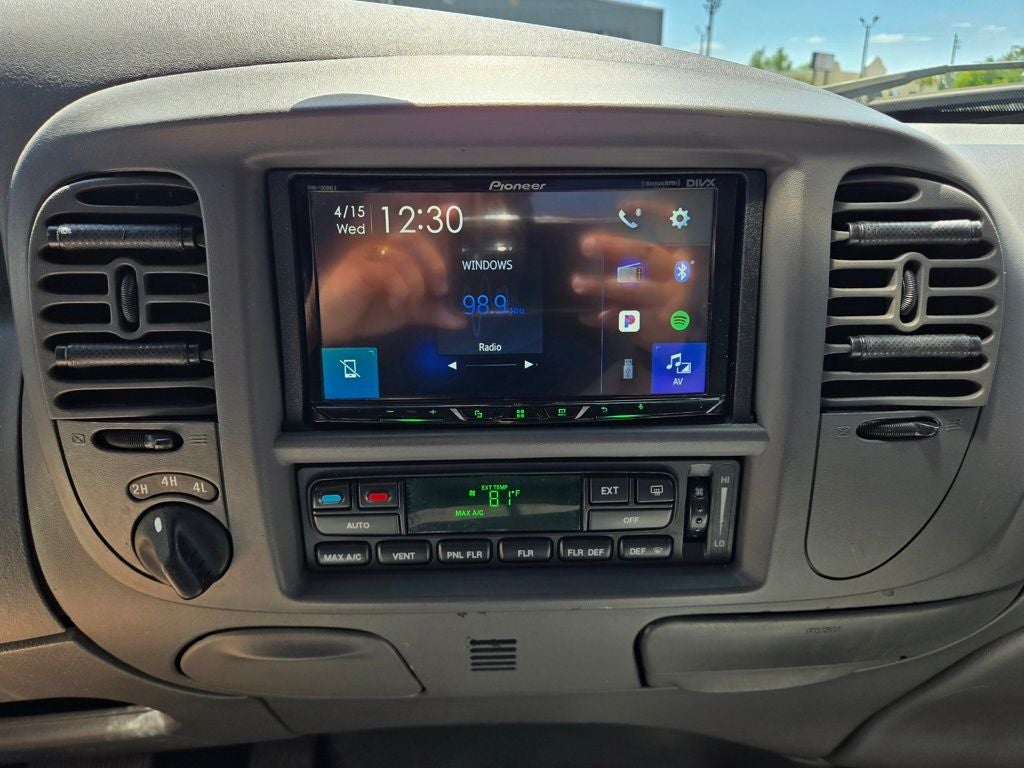 2003 Ford F-150 Lariat