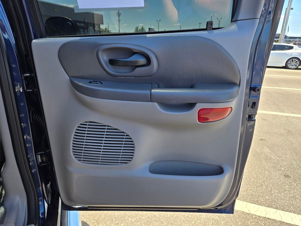 2003 Ford F-150 Lariat