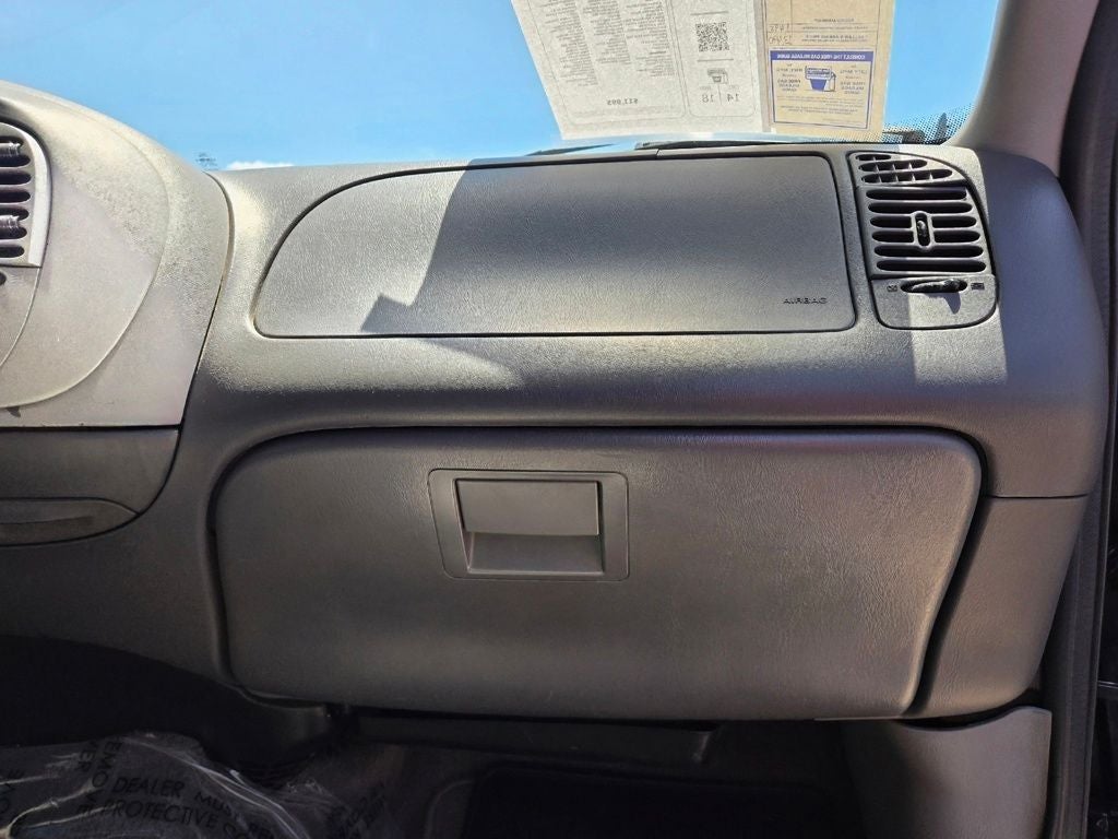 2003 Ford F-150 Lariat