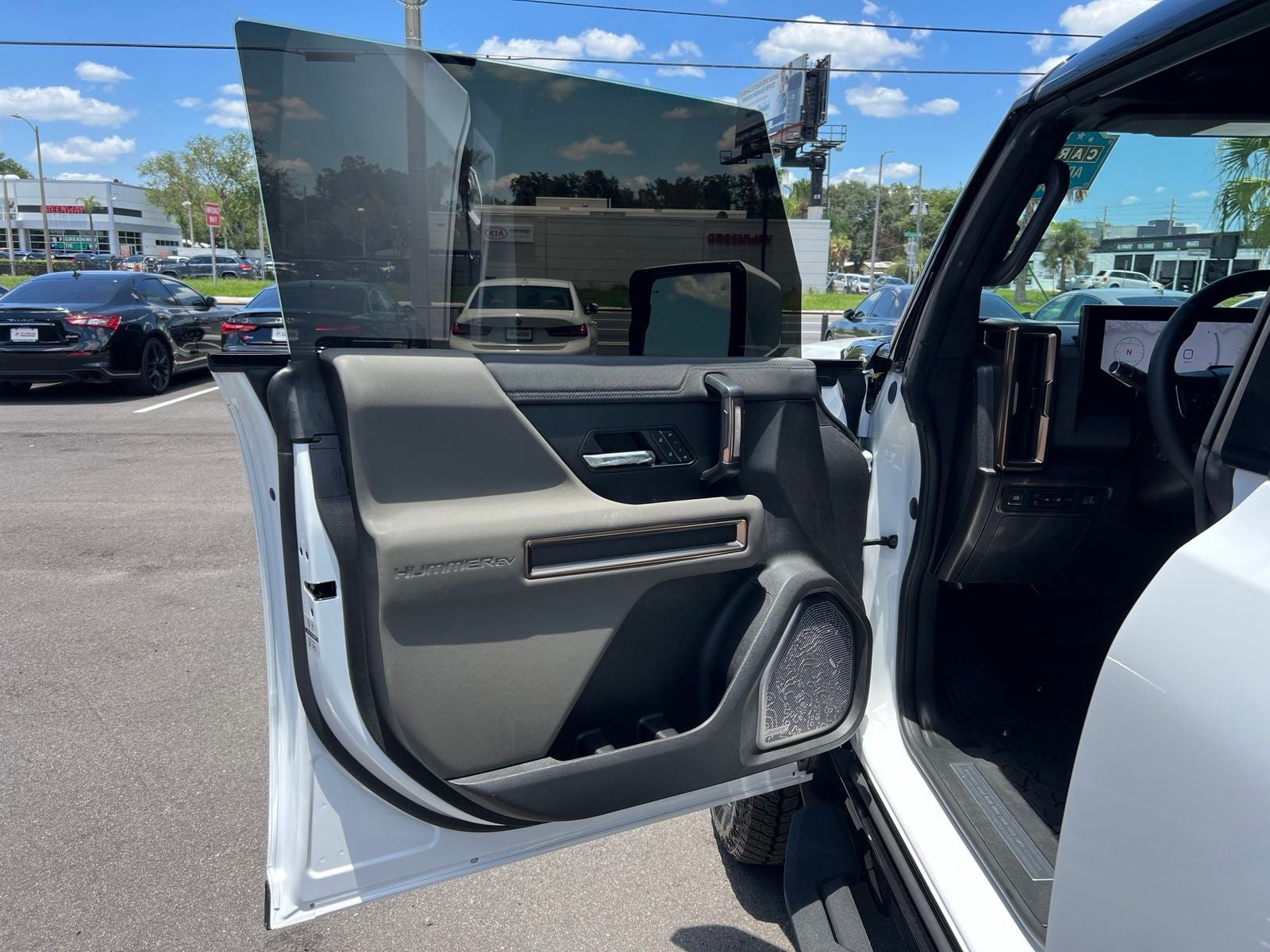 2025 GMC Hummer EV SUV 2X