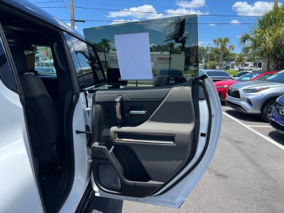 2025 GMC Hummer EV SUV 2X