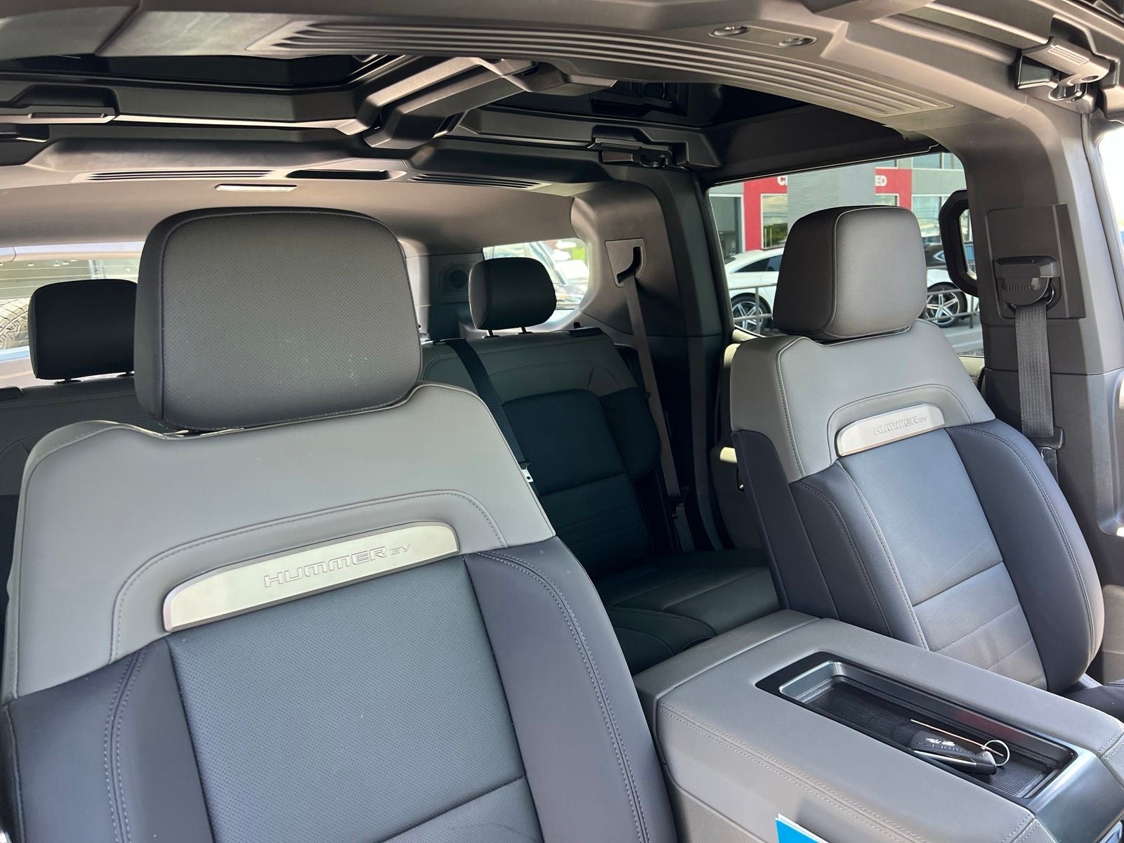 2025 GMC Hummer EV SUV 2X