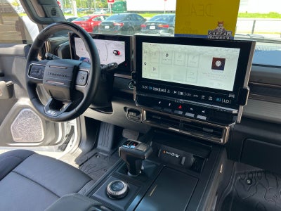 2025 GMC Hummer EV SUV 2X
