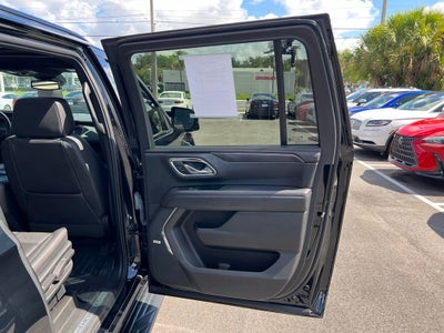 2023 Chevrolet Suburban RST