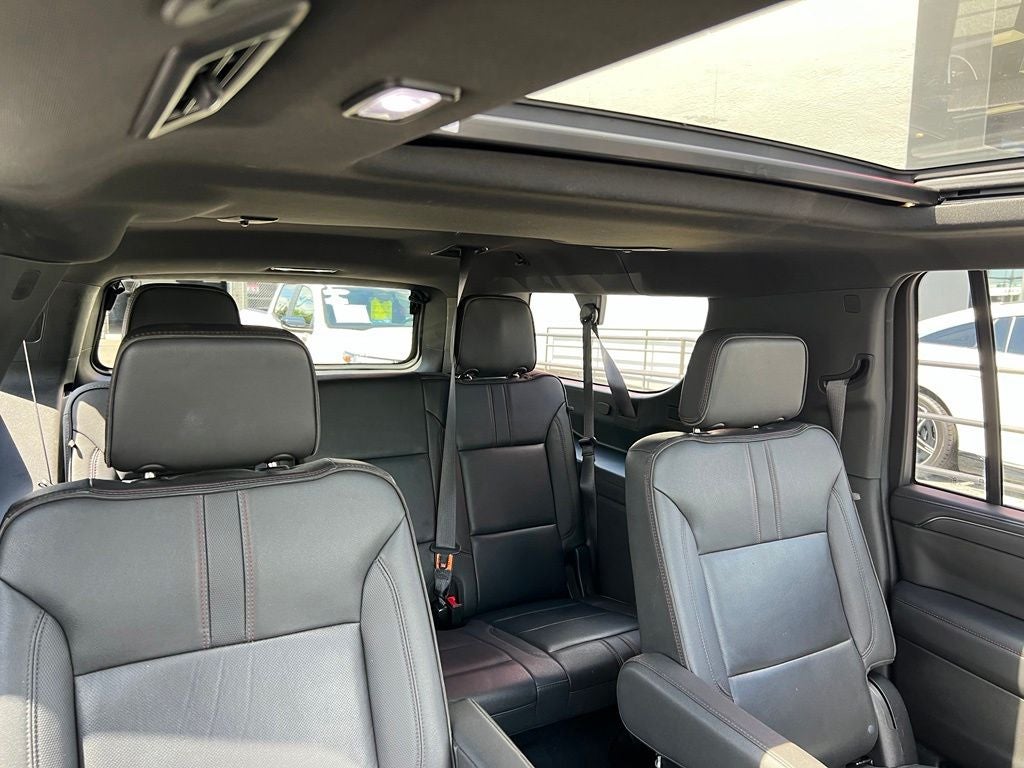 2023 Chevrolet Suburban RST