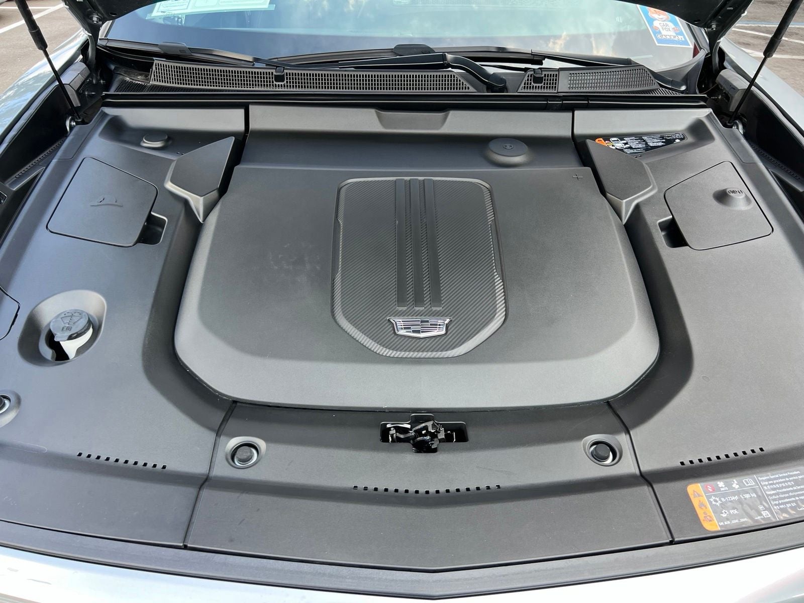2024 Cadillac LYRIQ Tech