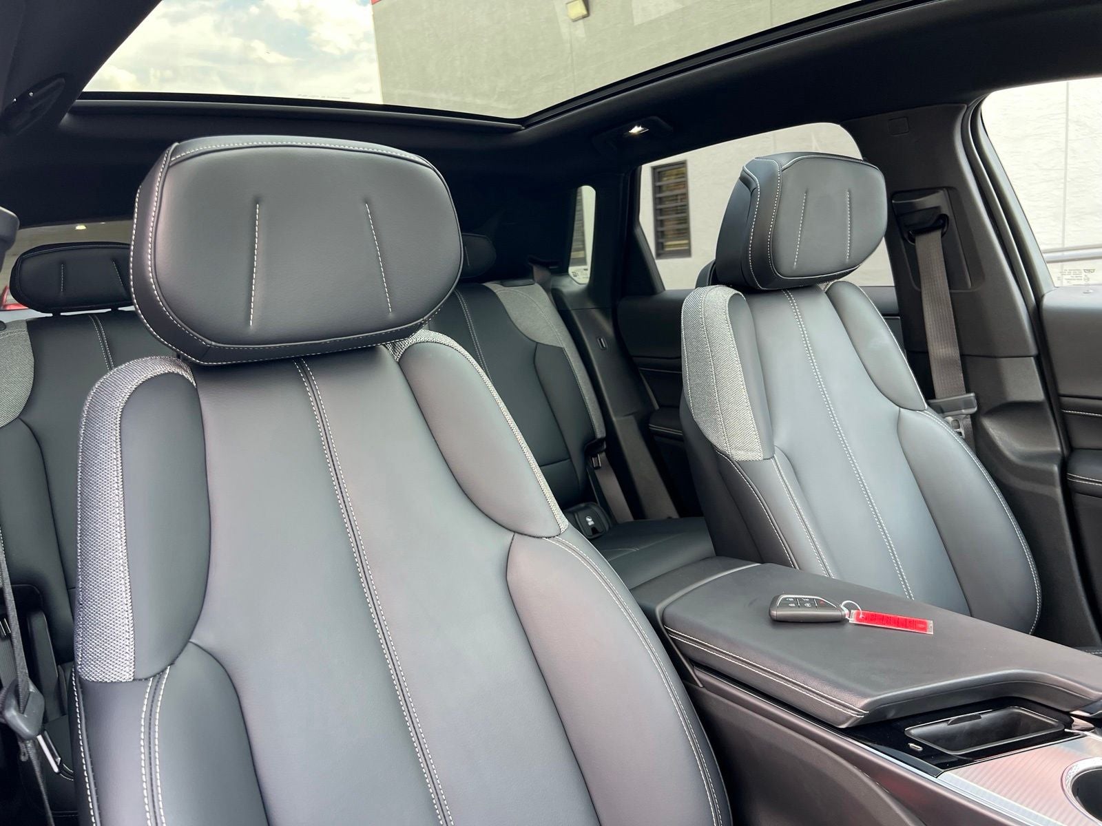 2024 Cadillac LYRIQ Tech