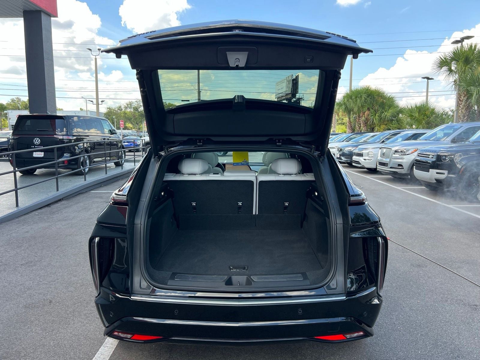 2024 Cadillac LYRIQ Luxury