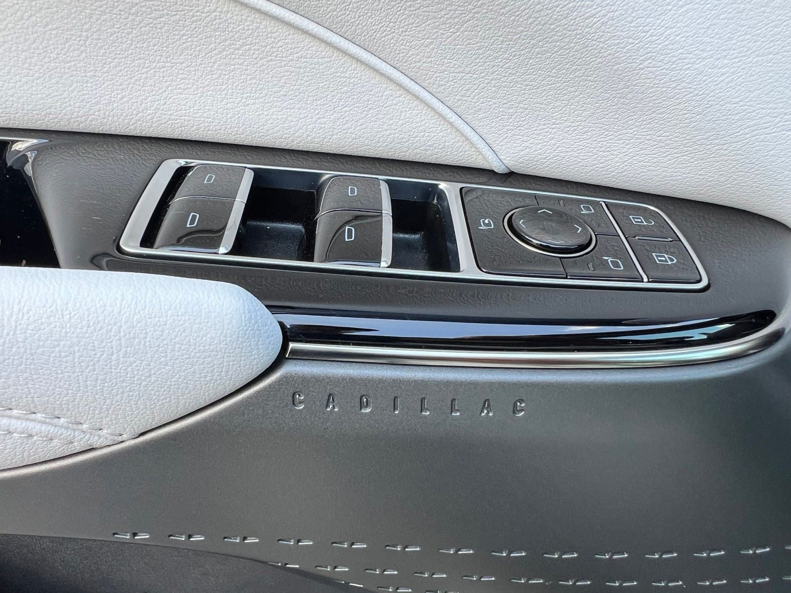 2024 Cadillac LYRIQ Luxury