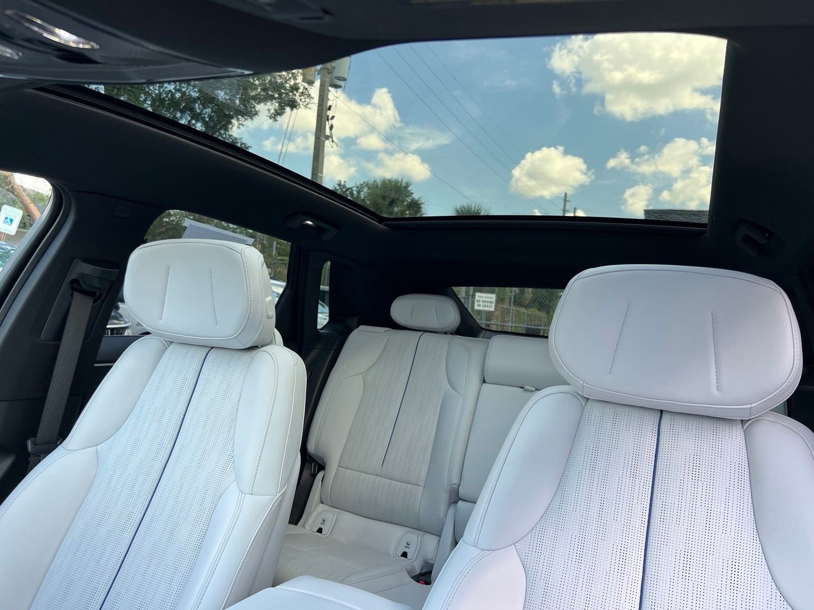 2024 Cadillac LYRIQ Luxury