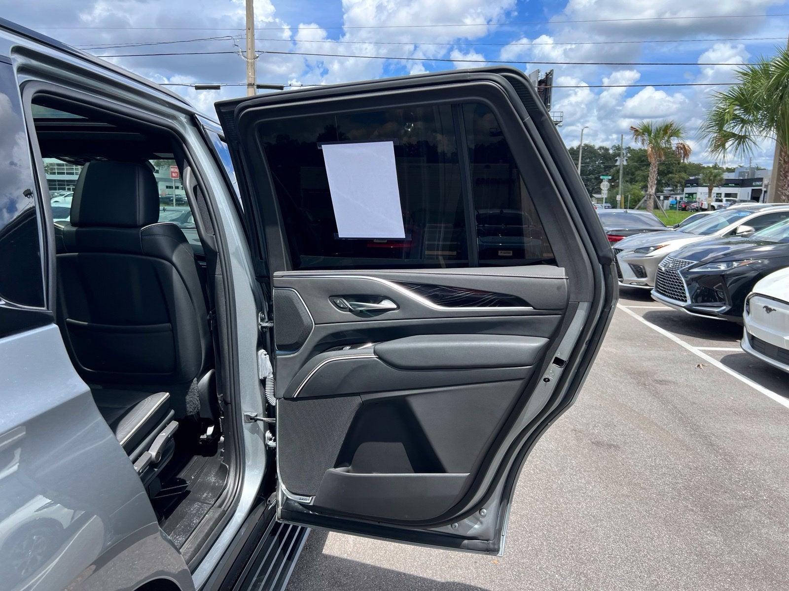 2023 Cadillac Escalade Sport