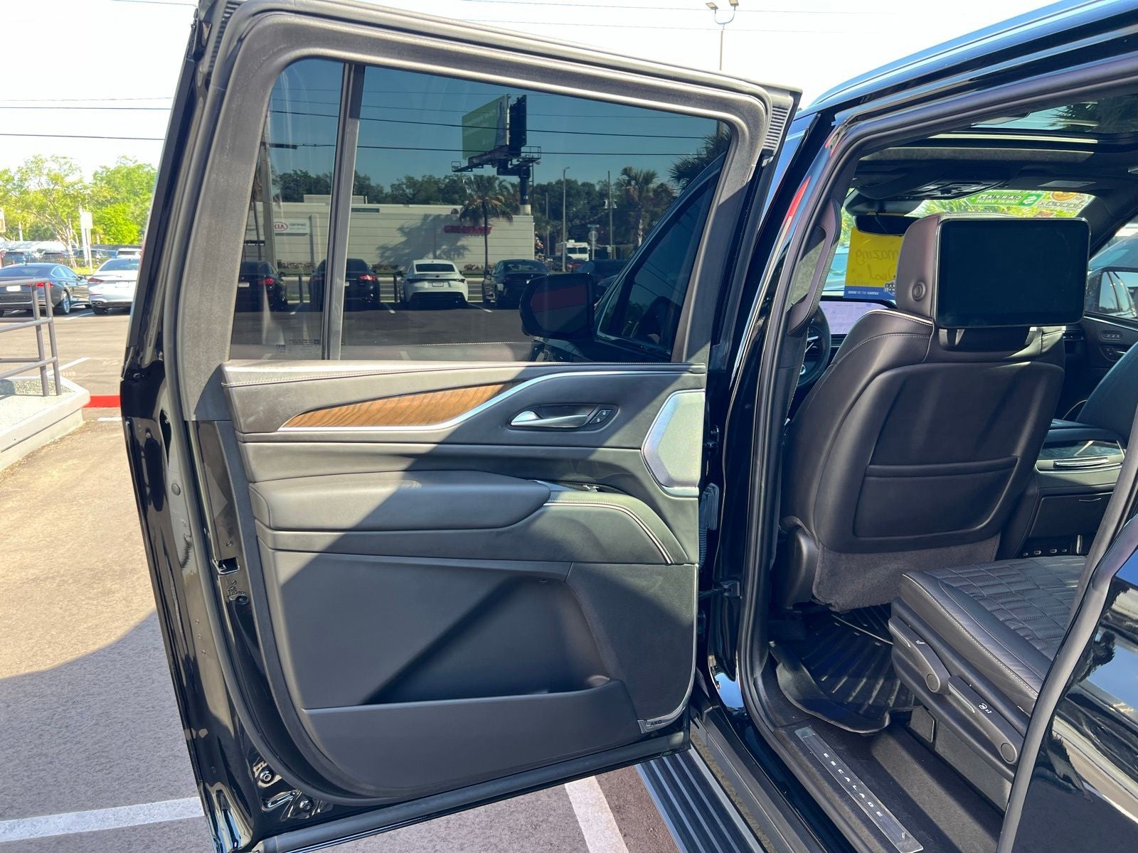 2024 Cadillac Escalade ESV Premium Luxury Platinum