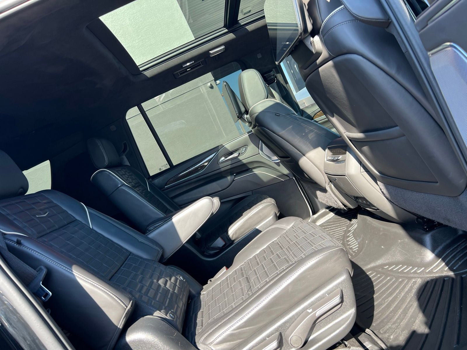 2024 Cadillac Escalade ESV Premium Luxury Platinum