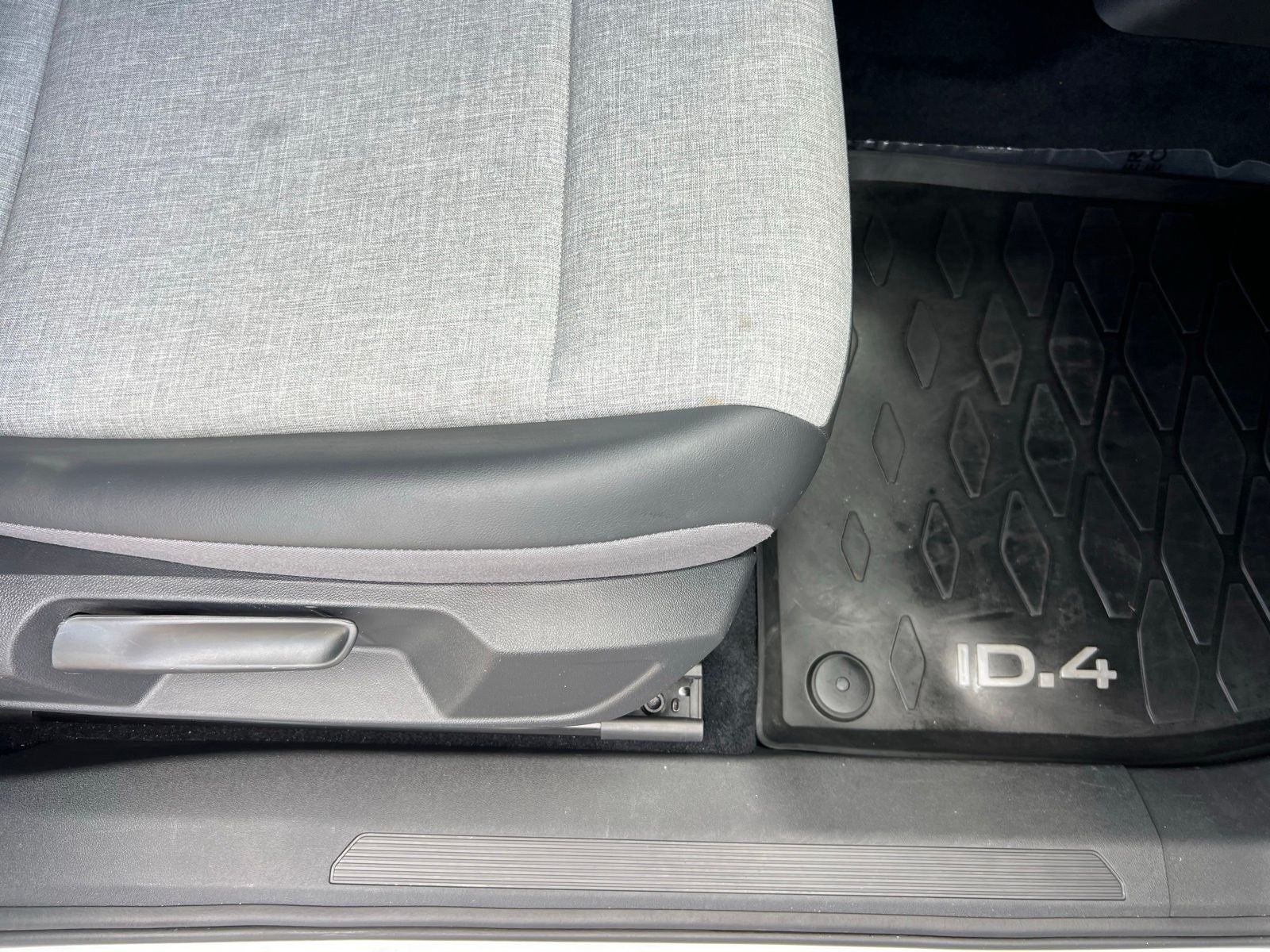 2024 Volkswagen ID.4 Standard