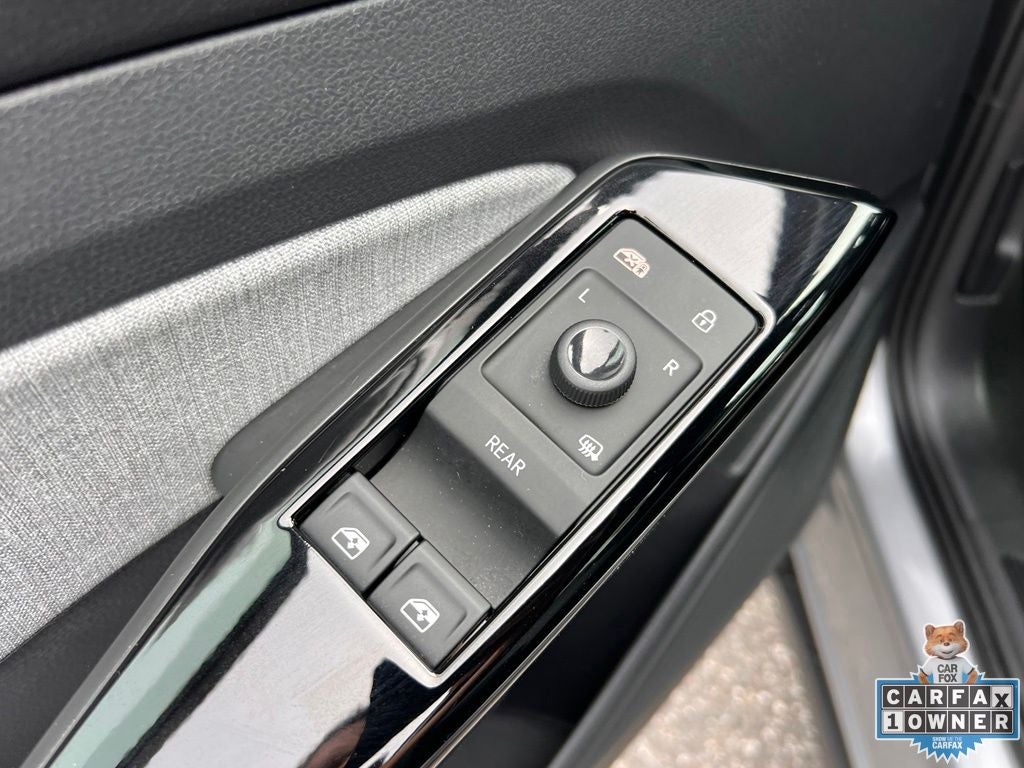 2025 Volkswagen ID.4 Pro
