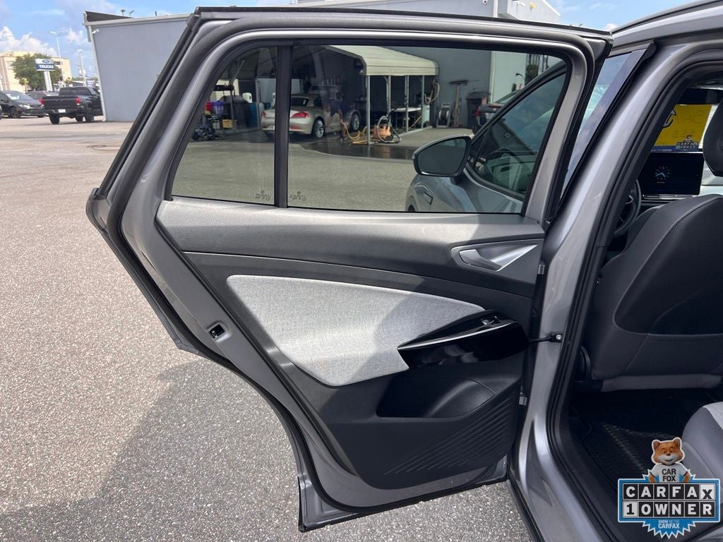 2025 Volkswagen ID.4 Pro