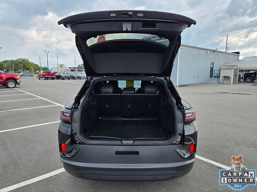 2024 Volkswagen ID.4 Pro