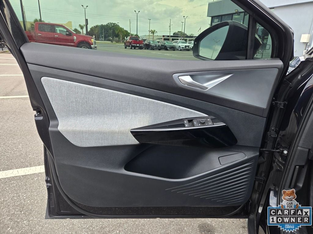 2024 Volkswagen ID.4 Pro