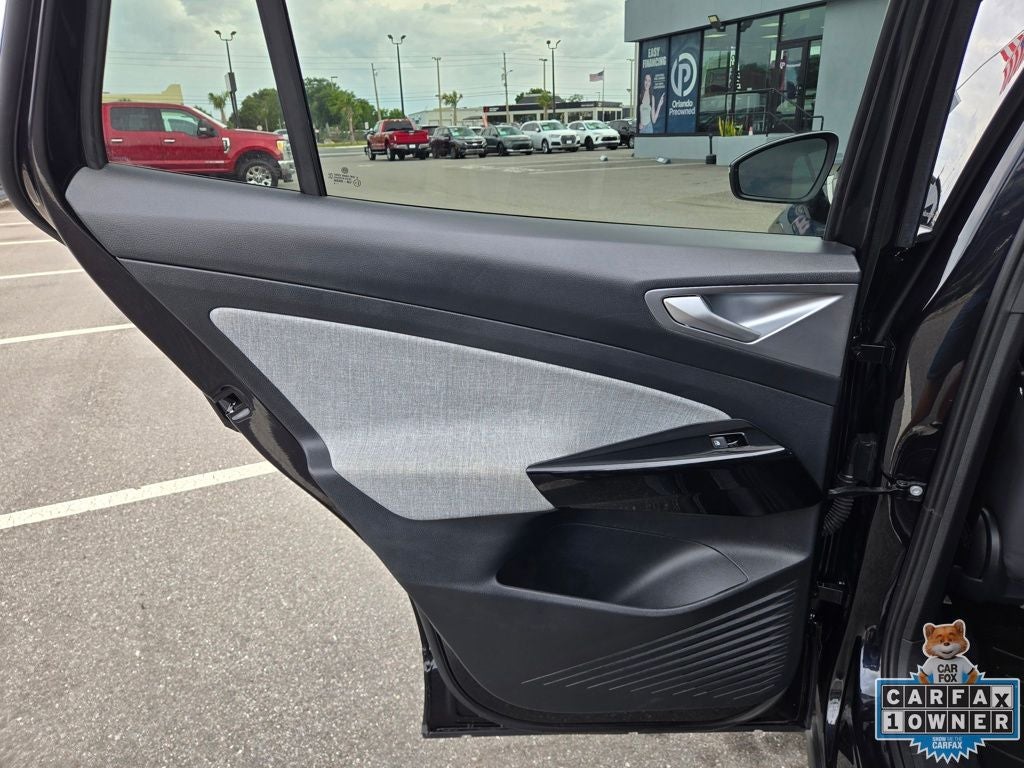 2024 Volkswagen ID.4 Pro