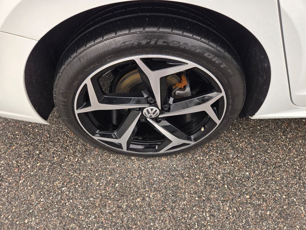 2021 Volkswagen Passat 2.0T R-Line