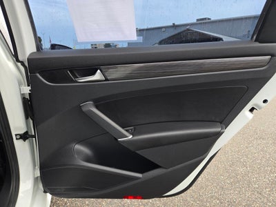2021 Volkswagen Passat 2.0T R-Line