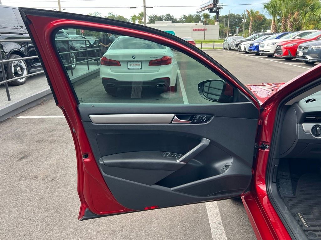 2022 Volkswagen Passat 2.0T SE