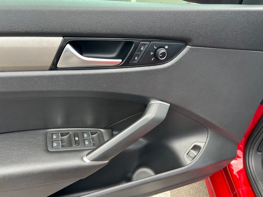 2022 Volkswagen Passat 2.0T SE