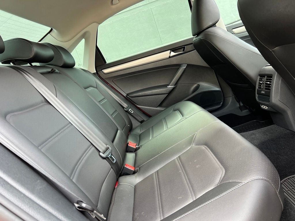 2022 Volkswagen Passat 2.0T SE