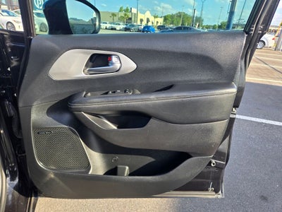 2019 Chrysler Pacifica Touring L Plus