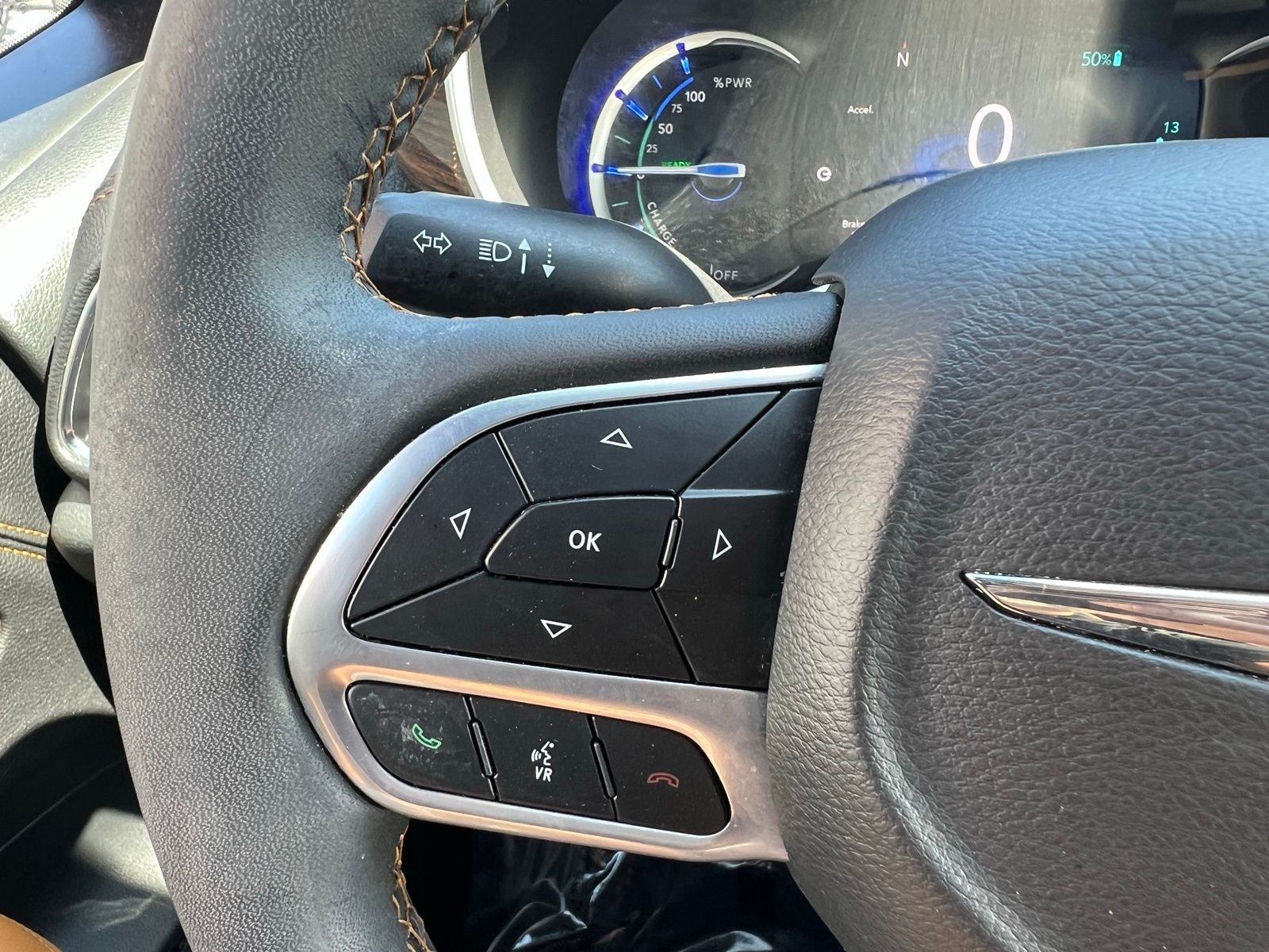 2023 Chrysler Pacifica Hybrid Pinnacle