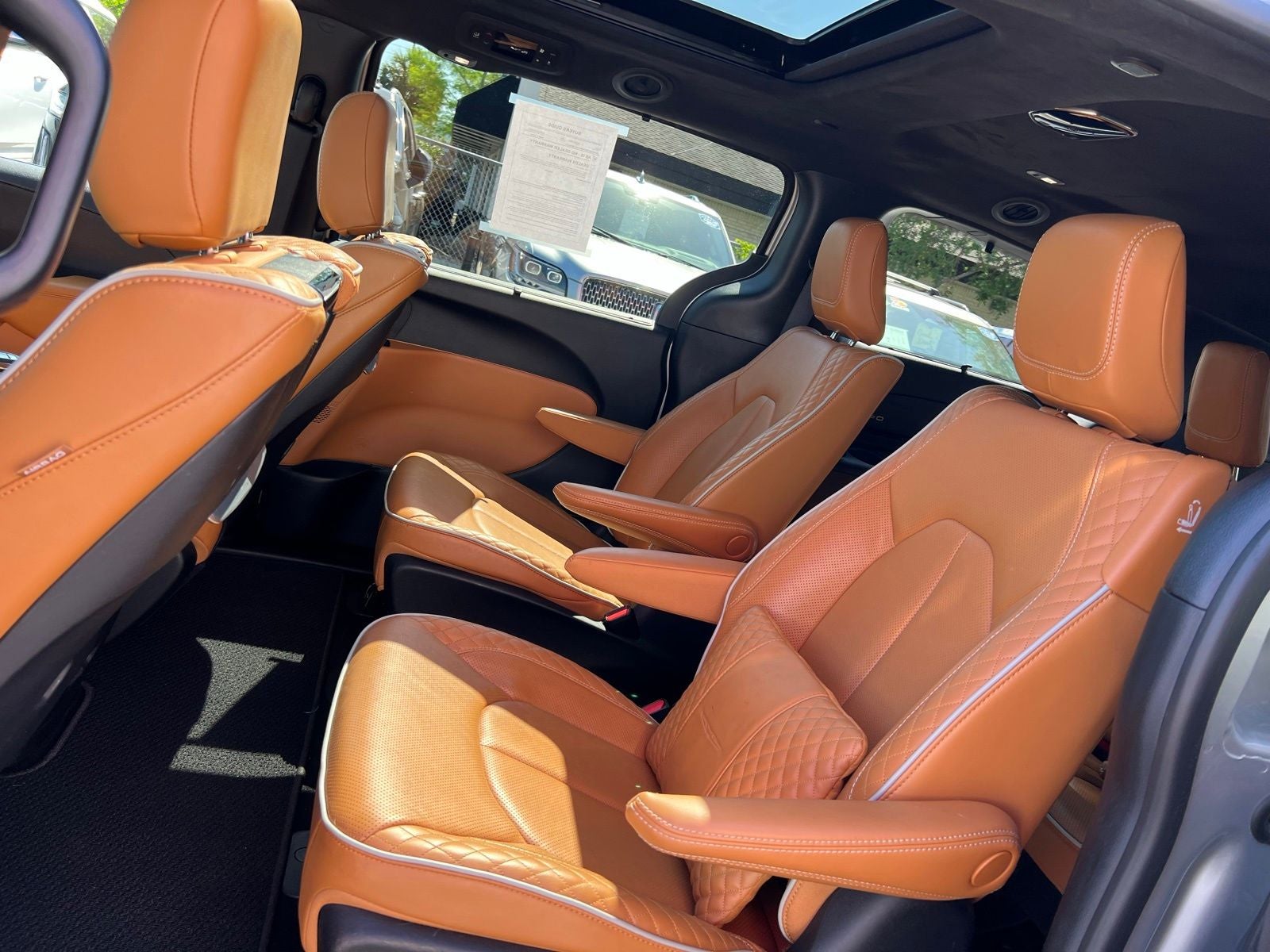 2023 Chrysler Pacifica Hybrid Pinnacle