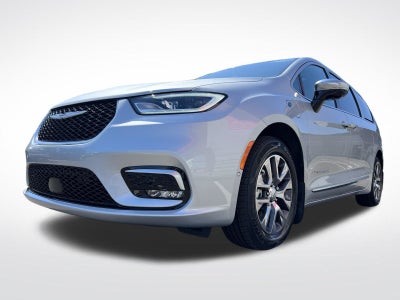 2023 Chrysler Pacifica Hybrid Pinnacle