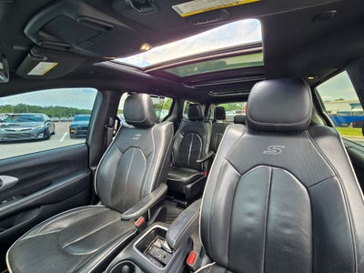 2019 Chrysler Pacifica Hybrid Limited