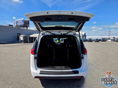 2024 Chrysler Pacifica Hybrid Select S Appearance