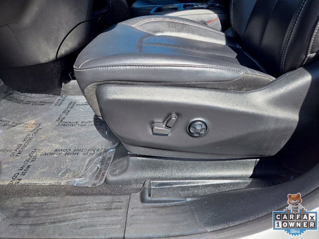 2024 Chrysler Pacifica Hybrid Select S Appearance