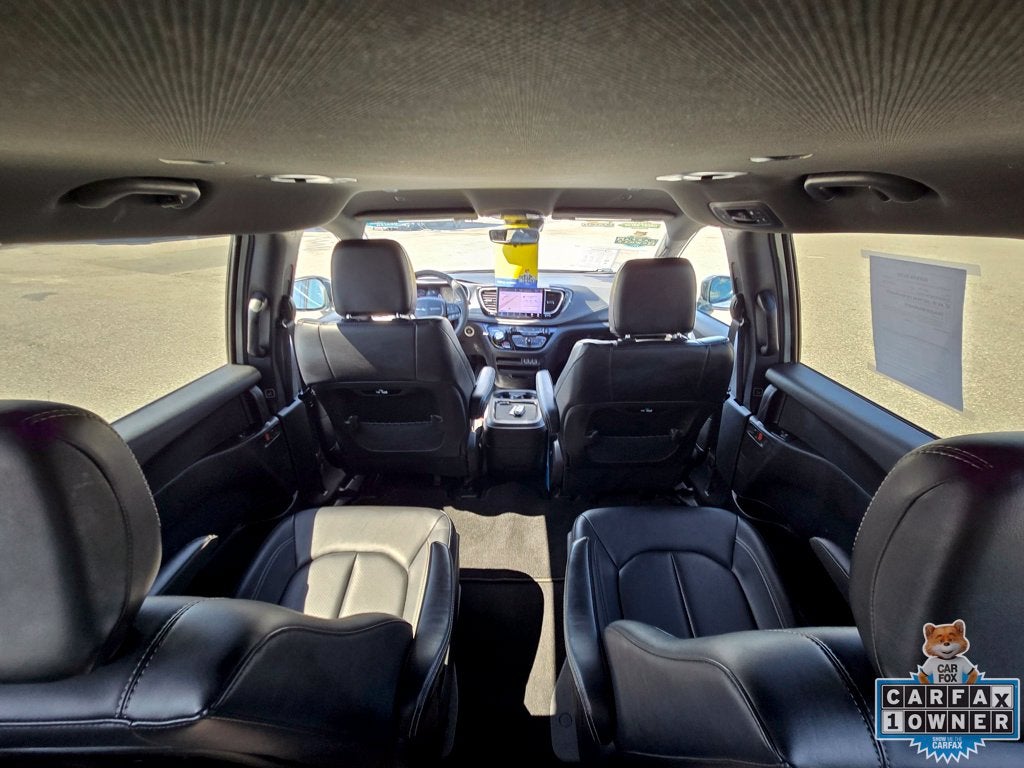 2024 Chrysler Pacifica Hybrid Select S Appearance