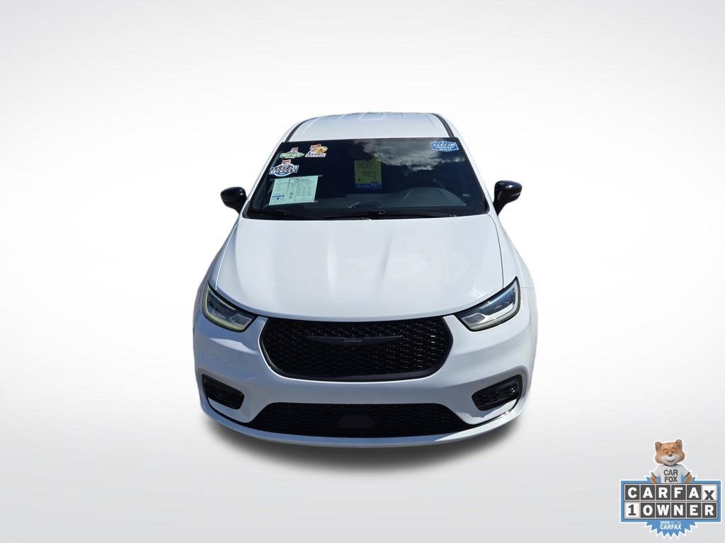 2024 Chrysler Pacifica Hybrid Select S Appearance