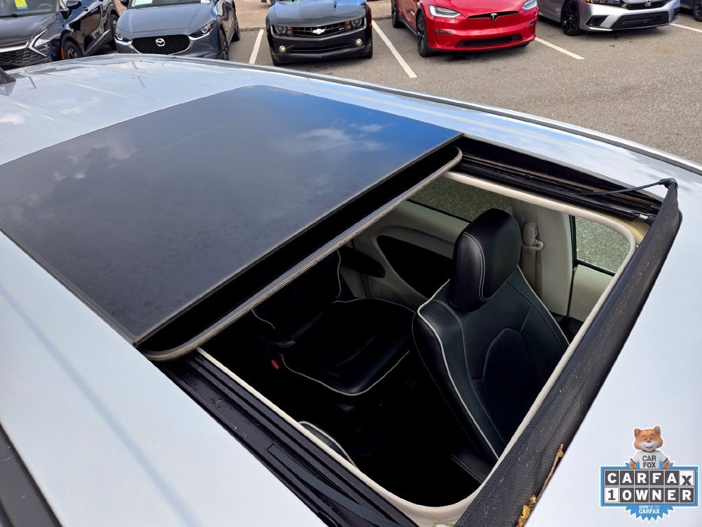 2023 Chrysler Pacifica Hybrid Limited
