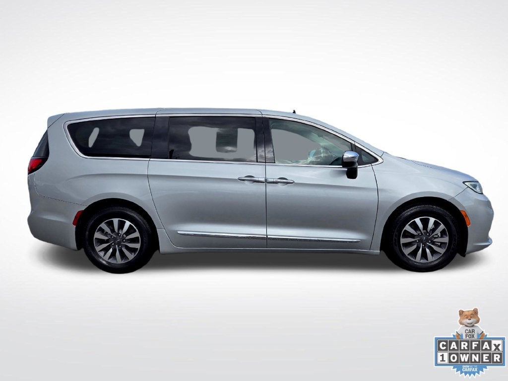 2023 Chrysler Pacifica Hybrid Limited
