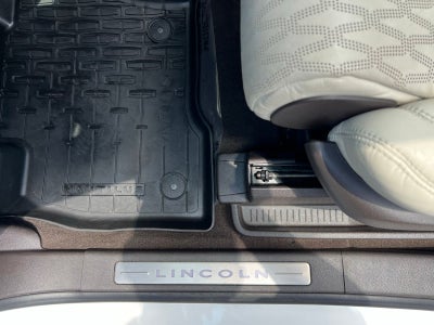 2021 Lincoln Nautilus Black Label