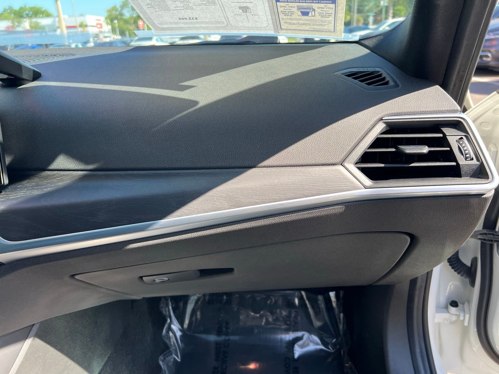 2024 BMW 3 Series 330e xDrive